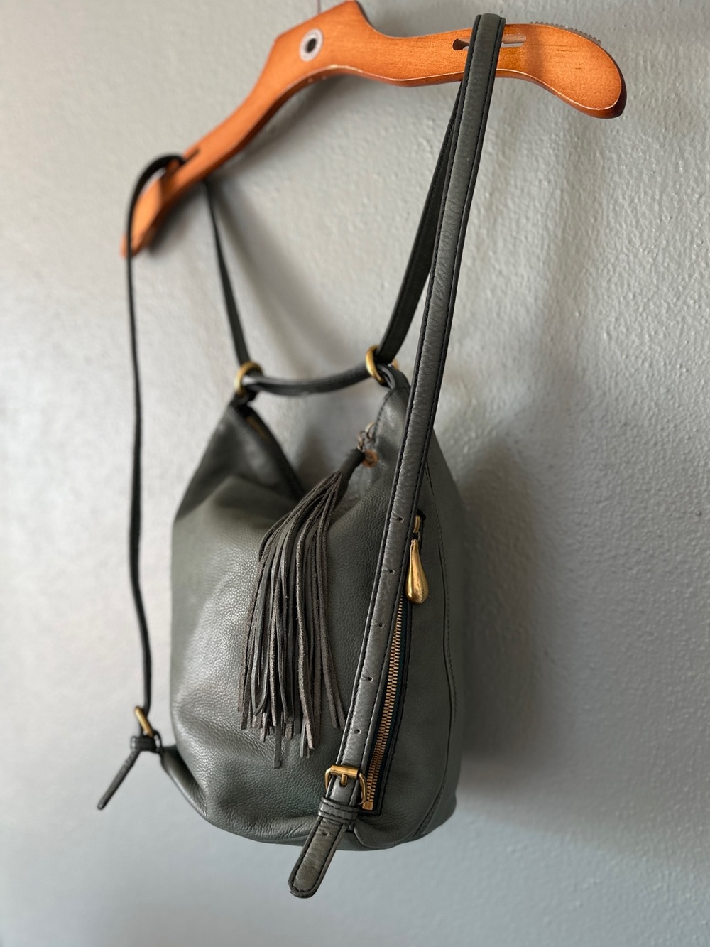 HOBO Blaze Leather Convertible Backpack/Shoulder Bag in Sagebrush